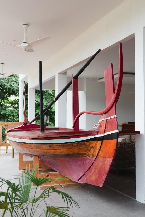 Sunrise By White Sand Dhigurah Dhigurah  Exterior foto